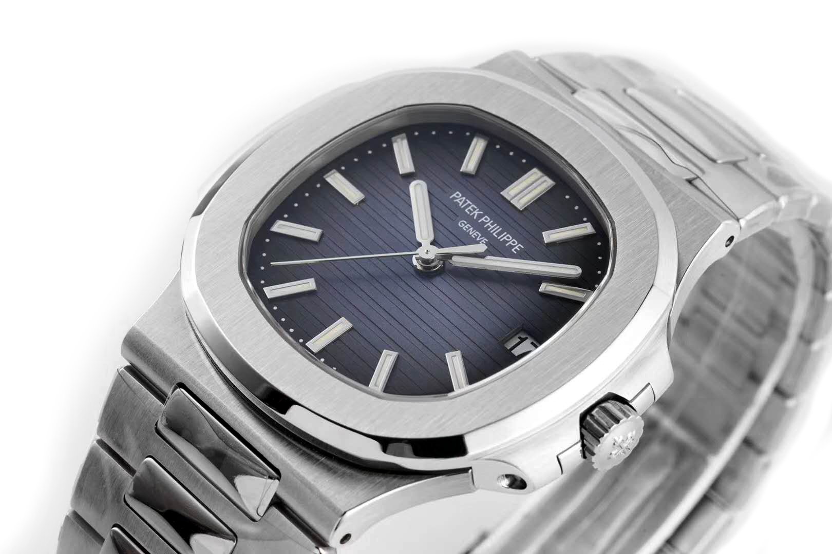 Nautilus Jumbo 5711/1A Blue Dial